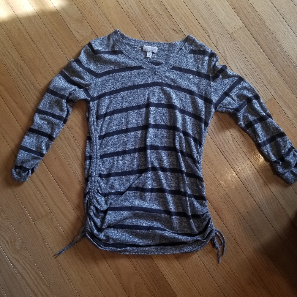 A pea in the pod size medium longsleeve